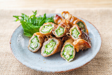 オクラの肉巻きで夏バテ解消