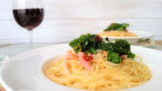 春を感じる旬素材｜菜の花とベーコンの絶品ペペロンチーノ